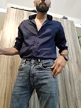 18 couple sex online show from May 2026 11:16:02 PM