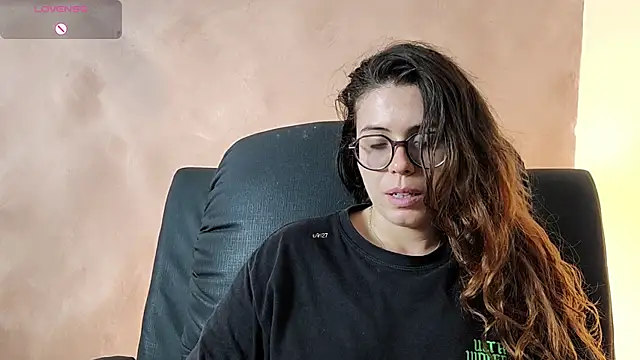 irinasweet27 online show from December 2025 02:00:01 AM