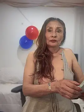 Snapshot of lilian_prada chatting on June 2026 08:19:02 PM lilian prada online show from June 2026 08:19:02 PM