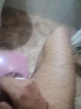 Snapshot of surfer_fun29 chatting on December 2024 03:27:02 AM surfer fun29 online show from December 2024 03:27:02 AM