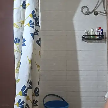 Snapshot of surfer_fun29 chatting on November 2025 03:43:01 AM surfer fun29 online show from November 2025 03:43:01 AM