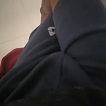 Snapshot of surfer_fun29 chatting on December 2025 03:07:01 AM surfer fun29 online show from December 2025 03:07:01 AM