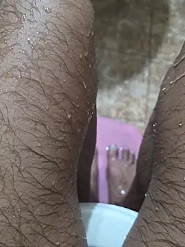 Snapshot of surfer_fun29 chatting on September 2025 04:04:02 AM surfer fun29 online show from September 2025 04:04:02 AM