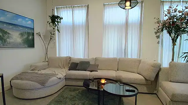 Snapshot of ROXYNL chatting on October 2025 03:55:01 PM ROXYNL online show from October 2025 03:55:01 PM