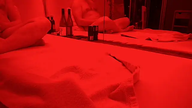 Snapshot of ROXYNL chatting on December 2024 01:44:02 PM ROXYNL online show from December 2024 01:44:02 PM