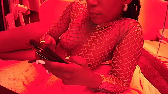 Snapshot of ROXYNL chatting on September 2025 09:43:02 PM ROXYNL online show from September 2025 09:43:02 PM