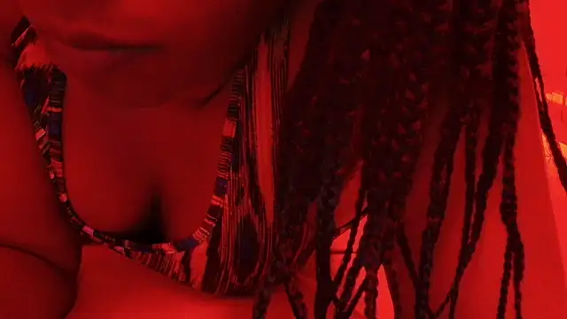 Snapshot of ROXYNL chatting on March 2025 07:38:02 PM ROXYNL online show from March 2025 07:38:02 PM