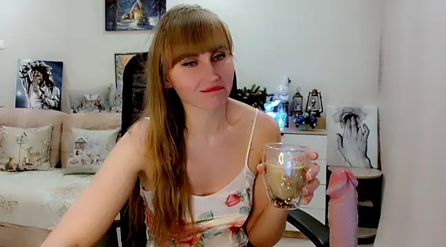 EveLove33 online show from February 2025 04:56:02 PM