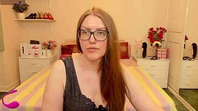 Snapshot of AmandamurX chatting on June 2026 01:28:01 PM AmandamurX online show from June 2026 01:28:01 PM