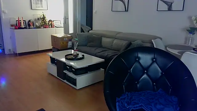 Snapshot of sarametisse26 chatting on December 2025 07:07:01 AM sarametisse26 online show from December 2025 07:07:01 AM