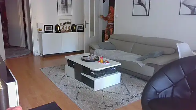 sarametisse26 online show from October 2025 07:20:02 AM