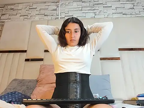 AngelaLinaresx69 online show from July 2026 07:48:01 PM