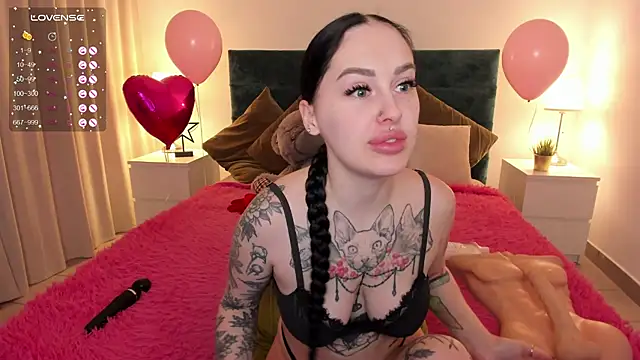 Snapshot of missAngellina chatting on March 2025 04:57:02 AM missAngellina online show from March 2025 04:57:02 AM