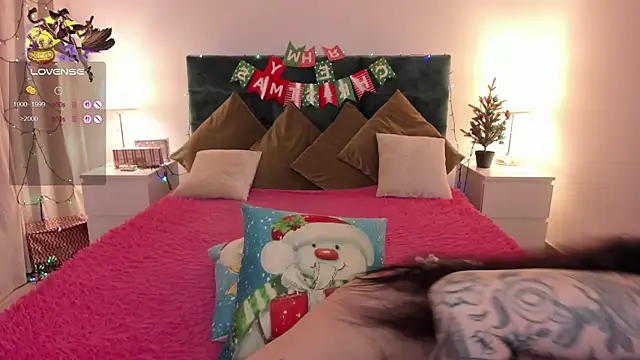 Snapshot of missAngellina chatting on December 2025 10:15:02 PM missAngellina online show from December 2025 10:15:02 PM