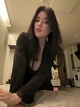 Angela Fosterr online show from February 2026 06:48:02 PM