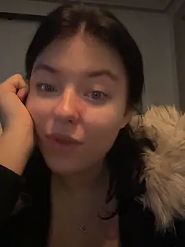 Angela Fosterr online show from November 2025 02:44:02 PM