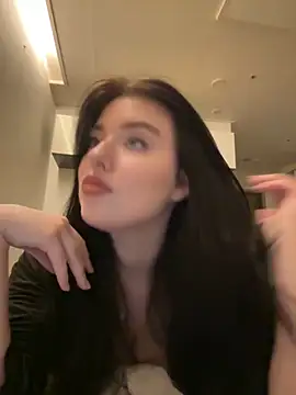 Angela Fosterr online show from February 2026 06:15:02 PM
