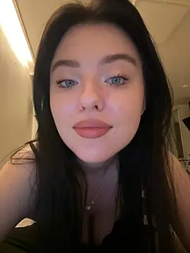 Angela Fosterr online show from March 2026 06:20:01 PM