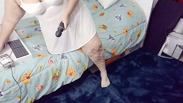 alejandraxxz online show from November 2025 08:42:01 PM