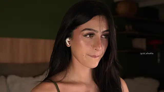 Snapshot of afrodita__25 chatting on May 2026 10:30:01 PM afrodita 25 online show from May 2026 10:30:01 PM