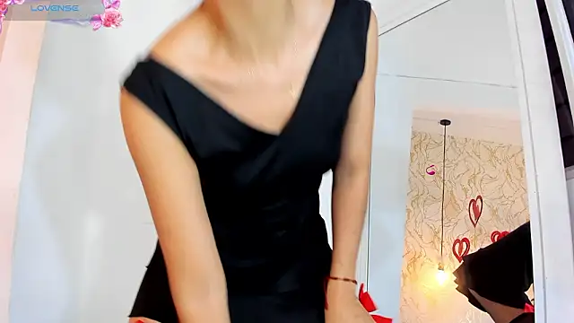 BRITANY WELLS  online show from March 2026 12:35:02 PM