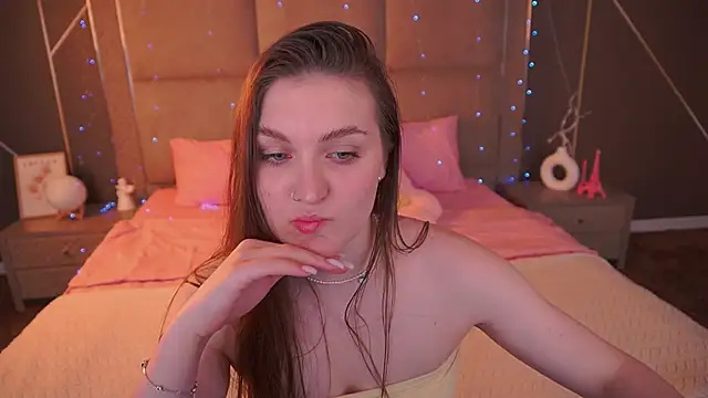 EmmyCharmm online show from February 2026 06:52:02 AM