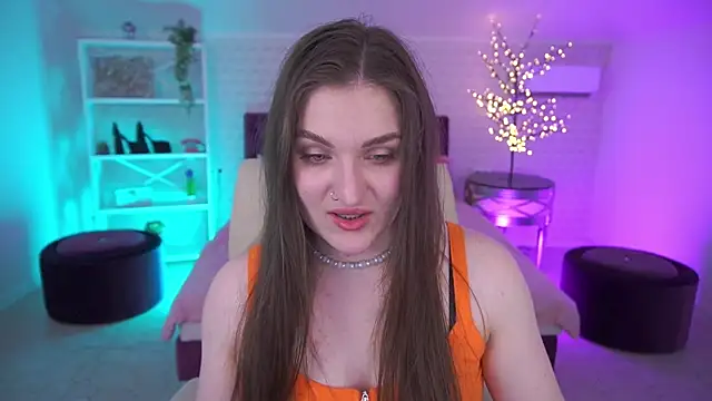 EmmyCharmm online show from May 2026 05:26:01 AM