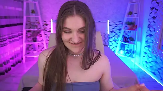 EmmyCharmm online show from May 2026 05:49:01 AM