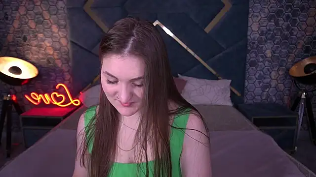 EmmyCharmm online show from February 2026 07:08:02 AM