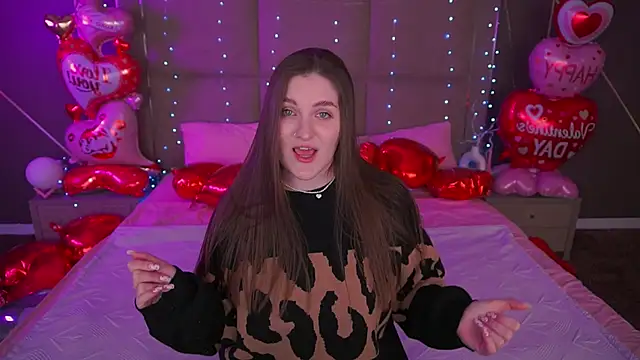 EmmyCharmm online show from February 2026 06:57:01 AM