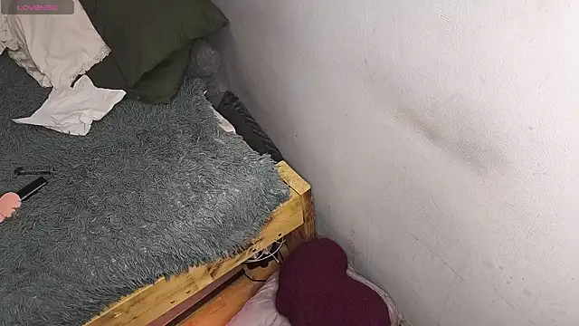 LoveInAllHoles online show from March 2026 09:49:01 PM