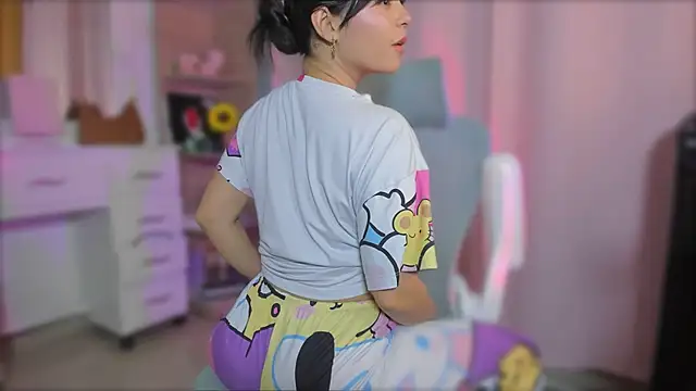 Snapshot of Olivia_xd_ chatting on January 2025 06:16:01 AM Olivia xd online show from January 2025 06:16:01 AM