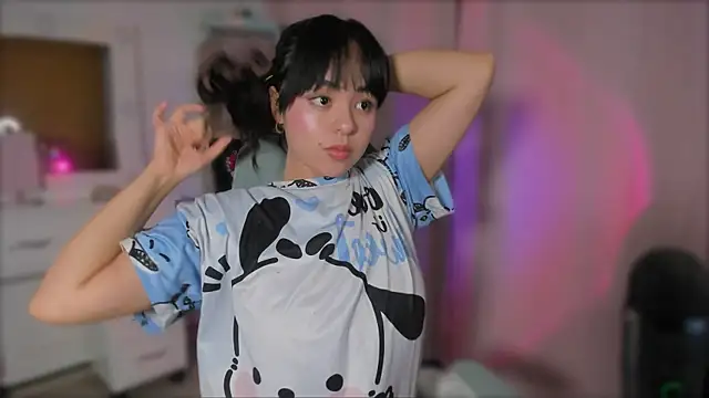 Snapshot of Olivia_xd_ chatting on March 2025 05:57:02 AM Olivia xd online show from March 2025 05:57:02 AM