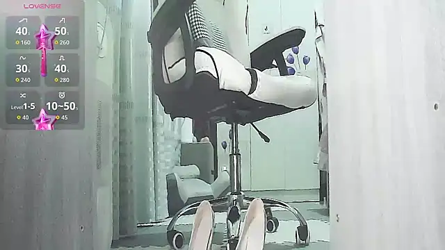 -orange  online show from November 2025 02:38:02 AM