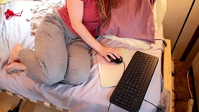 xxpixeyxx online show from September 2025 04:24:02 PM