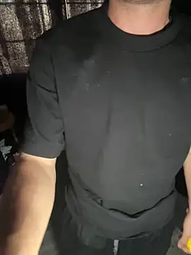 demonslayerr999 online show from November 2025 09:18:01 PM