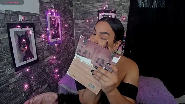 Andrys  online show from November 2025 09:47:01 PM