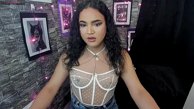 Andrys  online show from December 2025 09:53:01 PM