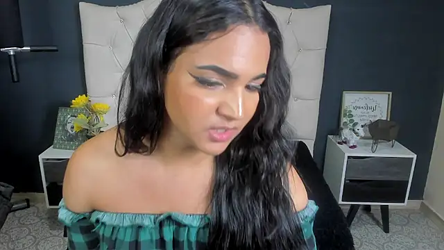 Andrys  online show from February 2025 08:41:02 PM