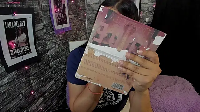 Andrys  online show from April 2026 09:42:02 PM