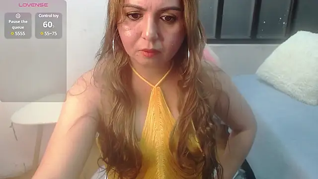 Snapshot of rose_meyer chatting on March 2025 06:43:02 PM rose meyer online show from March 2025 06:43:02 PM