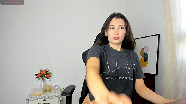 Snapshot of amara_falcon chatting on November 2025 01:15:02 PM amara falcon online show from November 2025 01:15:02 PM