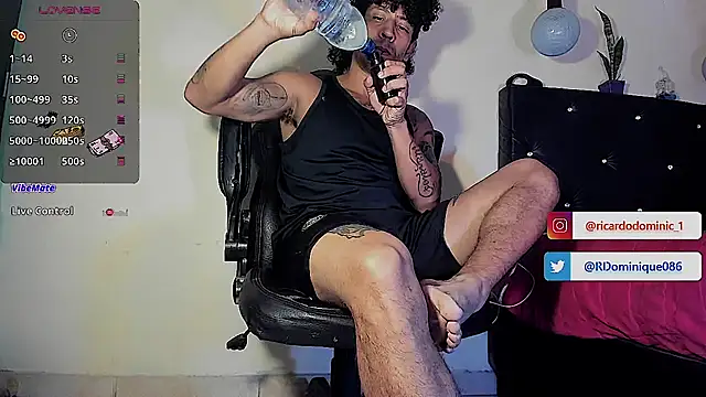 FuckHardlove online show from October 2025 02:46:01 PM