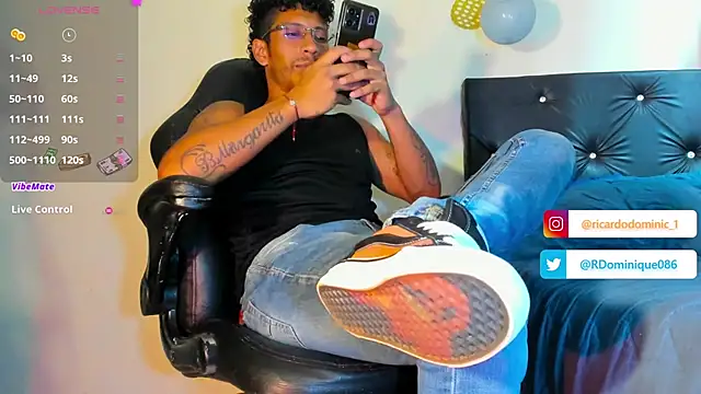 FuckHardlove online show from February 2025 08:32:01 PM