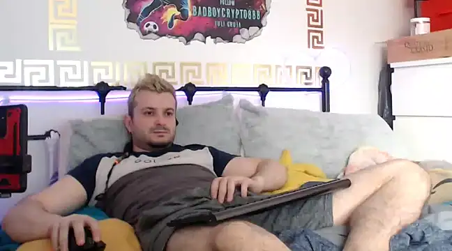 Snapshot of erotico69xxx chatting on March 2025 12:17:01 PM erotico69xxx online show from March 2025 12:17:01 PM