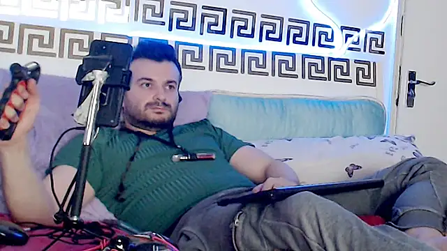 Snapshot of erotico69xxx chatting on November 2025 12:28:02 AM erotico69xxx online show from November 2025 12:28:02 AM