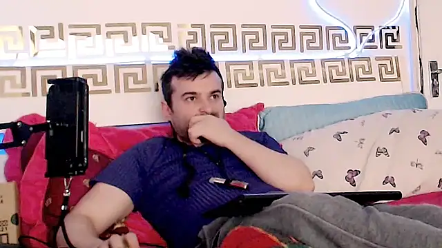 Snapshot of erotico69xxx chatting on November 2025 11:48:01 AM erotico69xxx online show from November 2025 11:48:01 AM