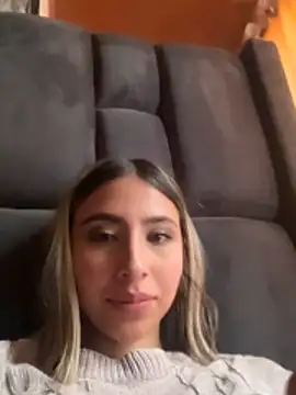 Ameellie online show from November 2025 03:24:01 PM