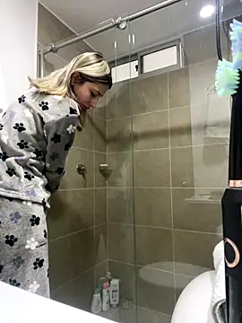 Ameellie online show from September 2025 02:46:02 PM