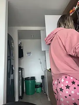 Ameellie online show from January 2026 03:18:02 PM